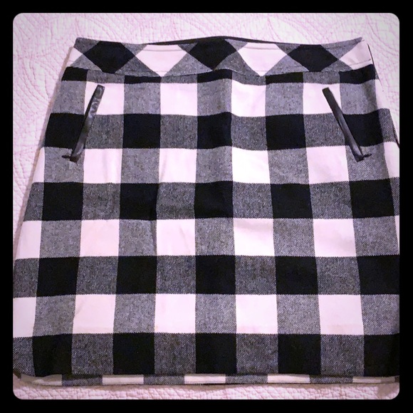 Skirt - Picture 1 of 2